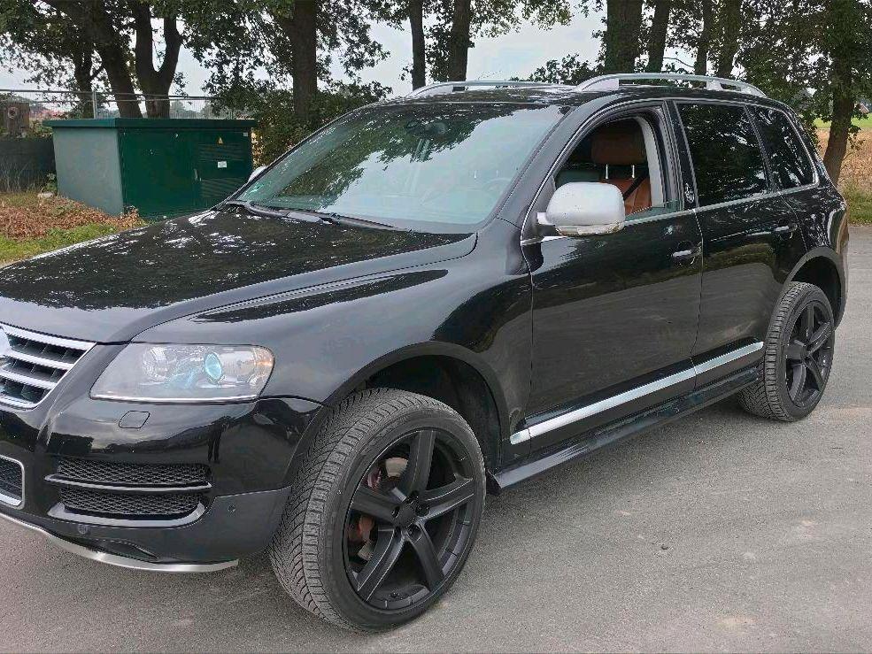 Volkswagen Touareg 2006 — вигляд ззаду