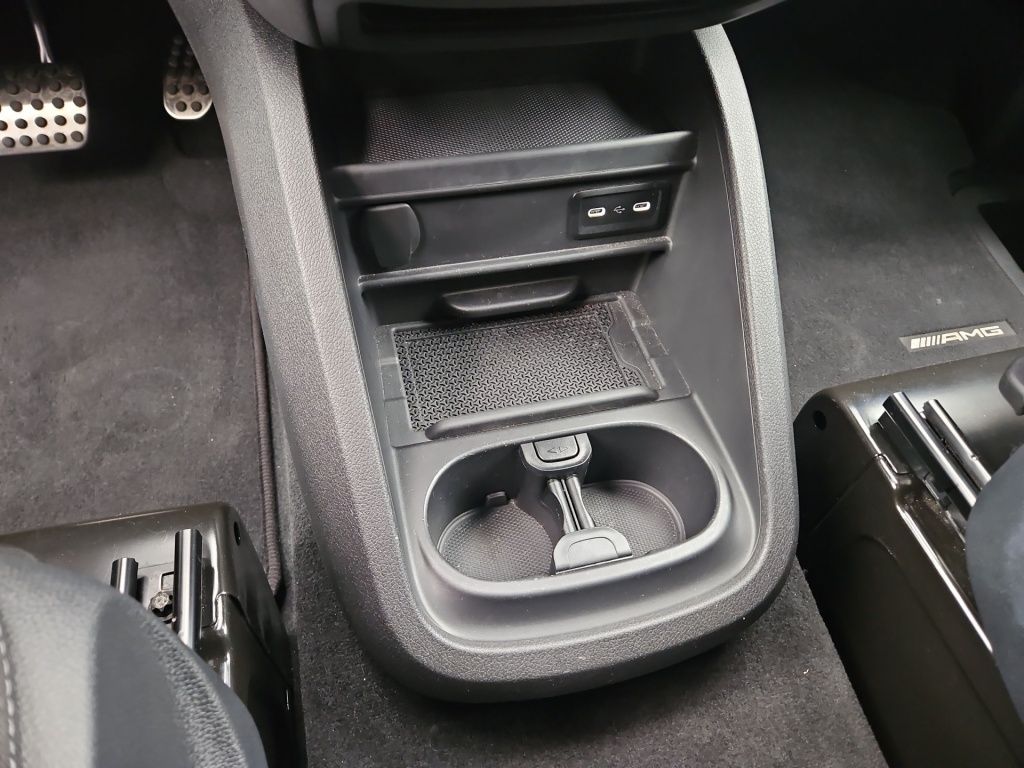 Fahrzeugabbildung Mercedes-Benz V 300 STYLE lang AMG 7 Sitze 2,5t AHK EASY-PACK