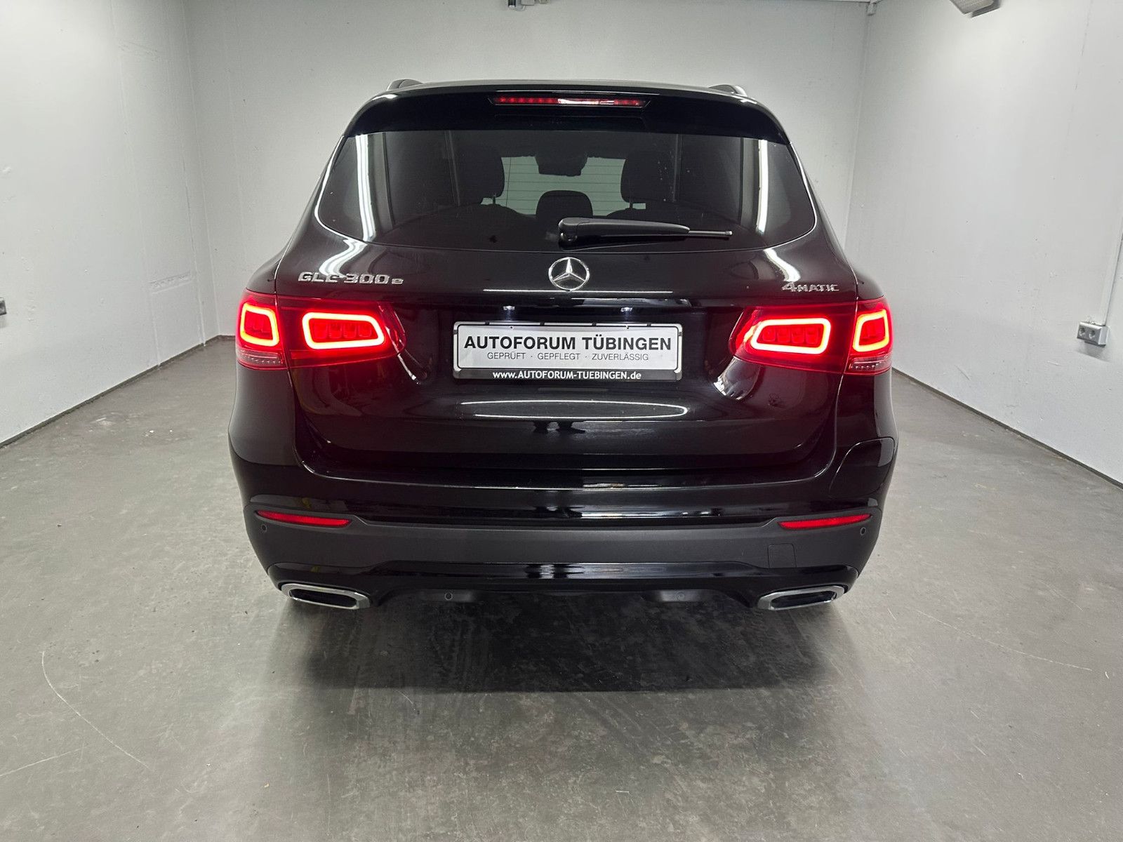 Fahrzeugabbildung Mercedes-Benz GLC 300 e 4MATIC Autom. *NIGHT*LED*AHK*