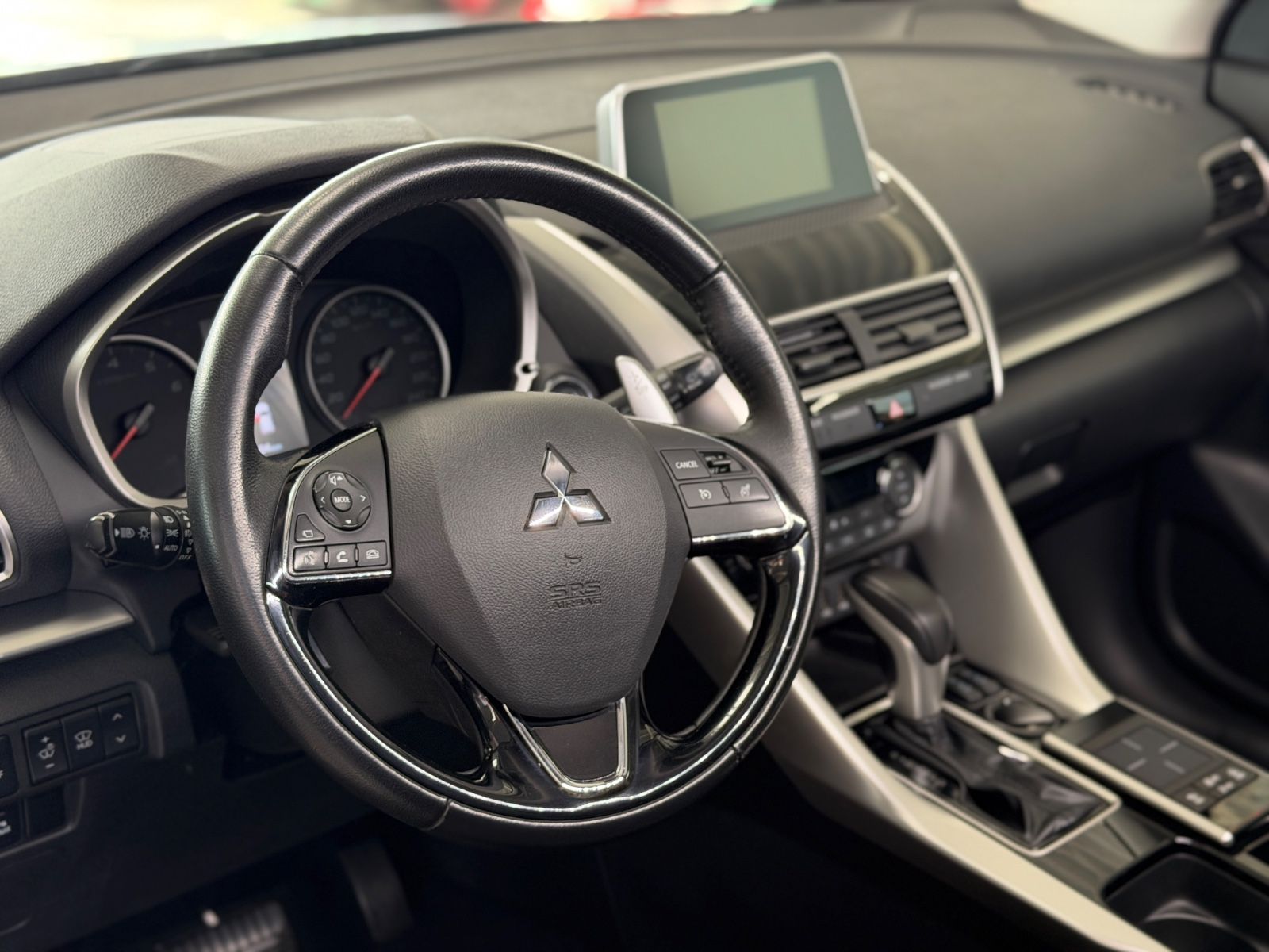 Fahrzeugabbildung Mitsubishi Eclipse Cross 1.5 CVT Intro Edition 2WD AHK HUD