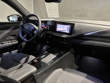 Fotografie 8 des Opel Astra Sports Tourer Electric GS