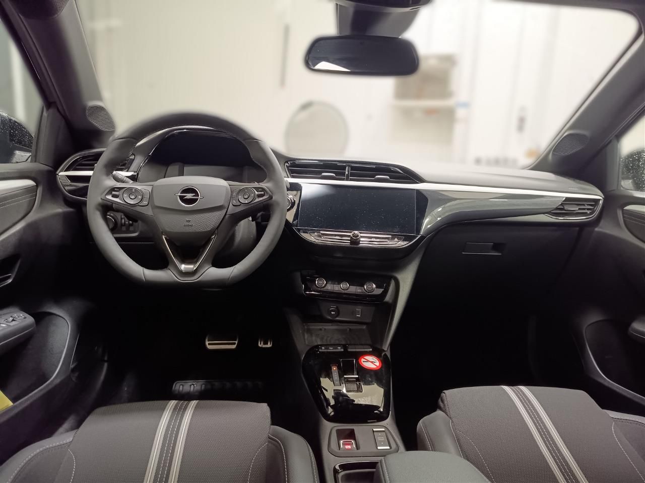 Fahrzeugabbildung Opel Corsa F 1.2 Turbo GS  74 KW Automatik