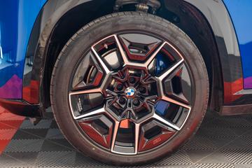 2023 BMW XM — миниатюра 11
