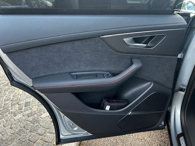 Audi RSQ8 performance/OLED/Standheizung/Vmax305/Pano – 23