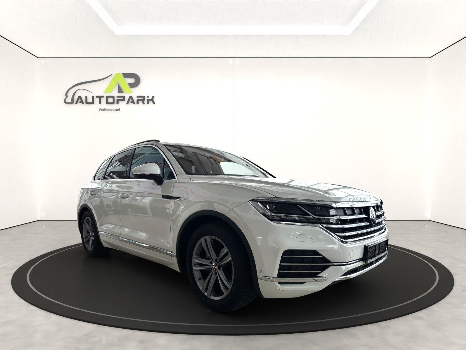 VW Touareg Elegance 4M*VIRTUAL*PANO*MATRIX*LEDER*NA