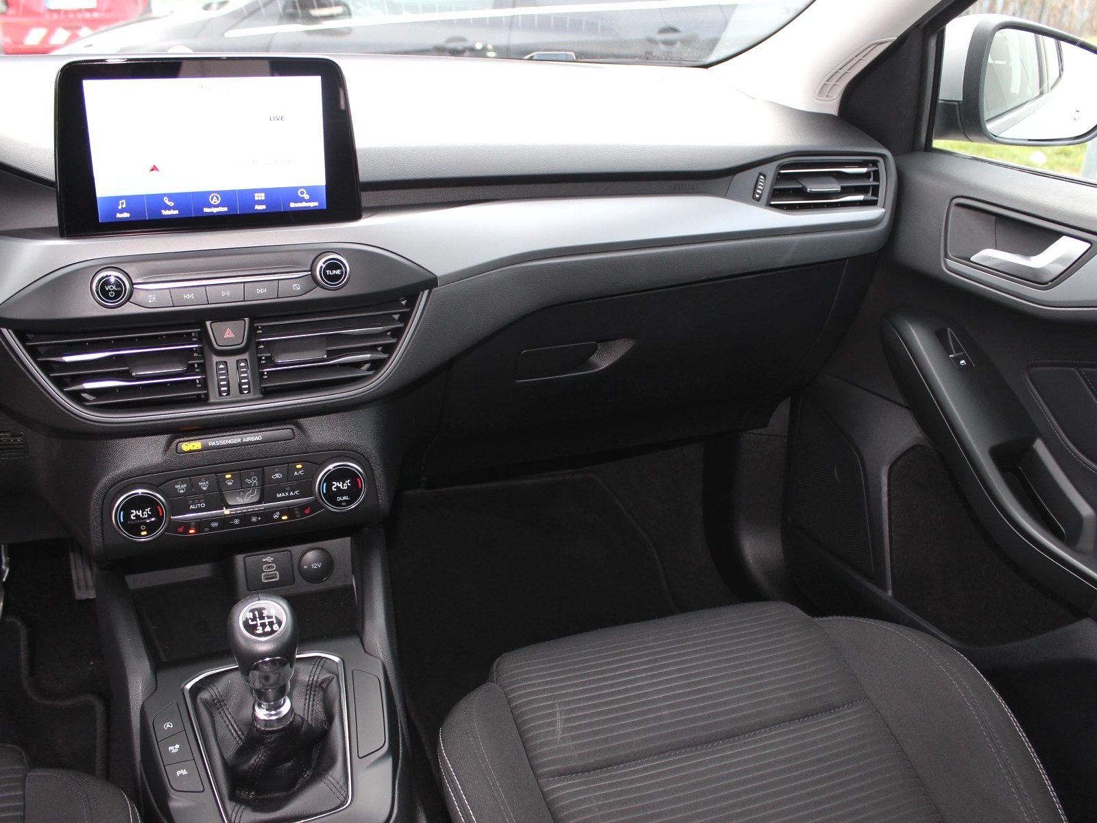 Fahrzeugabbildung Ford Focus Titanium 1,5 EcoBlue Start/Stopp