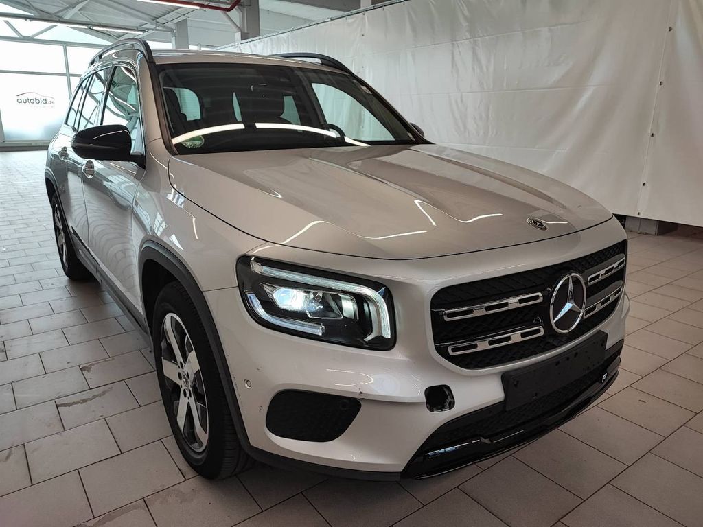 Image of Mercedes-Benz GLB 200