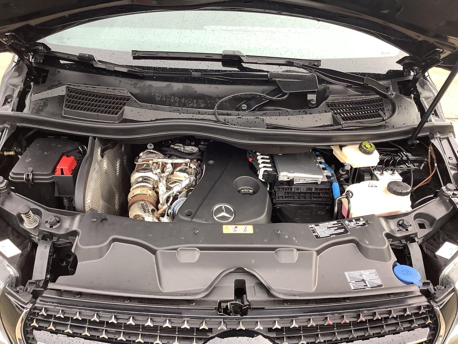 Mercedes-Benz V 250 d STYLE Kompakt AMG/Multibeam/Navi/AHK