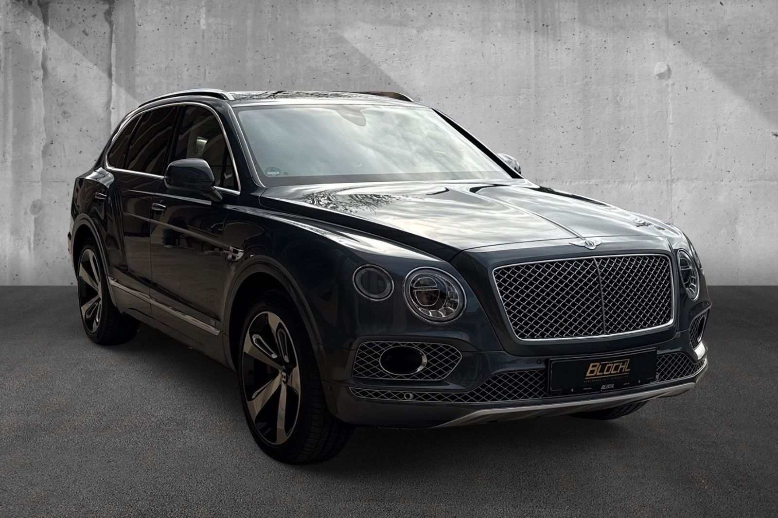 Fahrzeugabbildung Bentley Bentayga W12*First Edition*Dt. Auto*Naim*Mulline