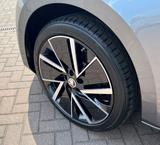 Skoda Superb Combi 2.0 TDI Style DSG AHK NAVI ACC SITZ - Skoda Superb in Rostock