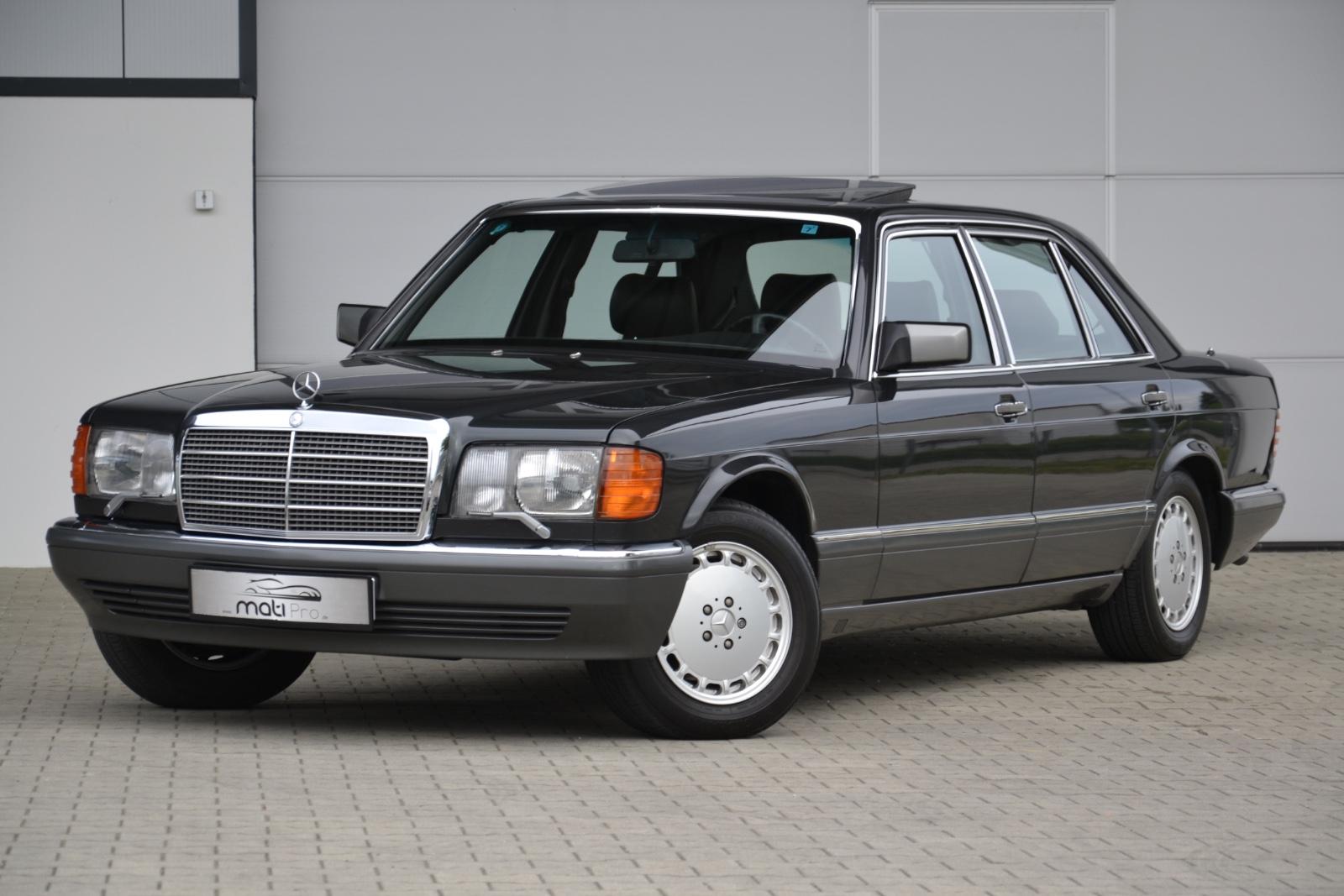 Mercedes-Benz SEL 560*