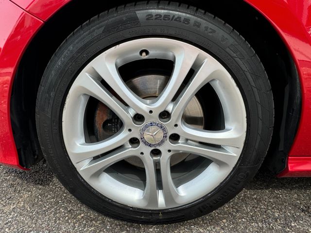 MERCEDES-BENZ A 200 BlueEfficiency