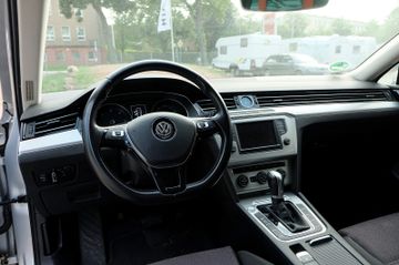 Volkswagen Passat Variant - 12