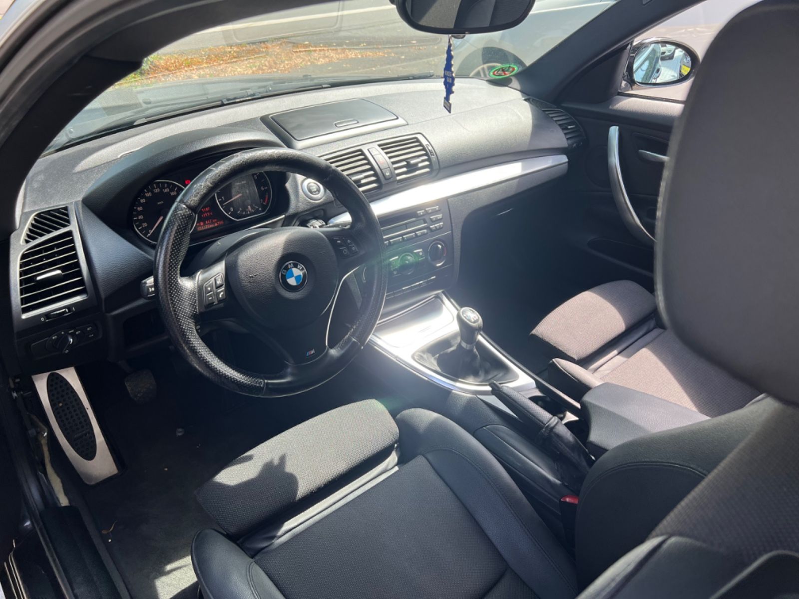 Fahrzeugabbildung BMW 116i * M Paket * KEIN TÜV
