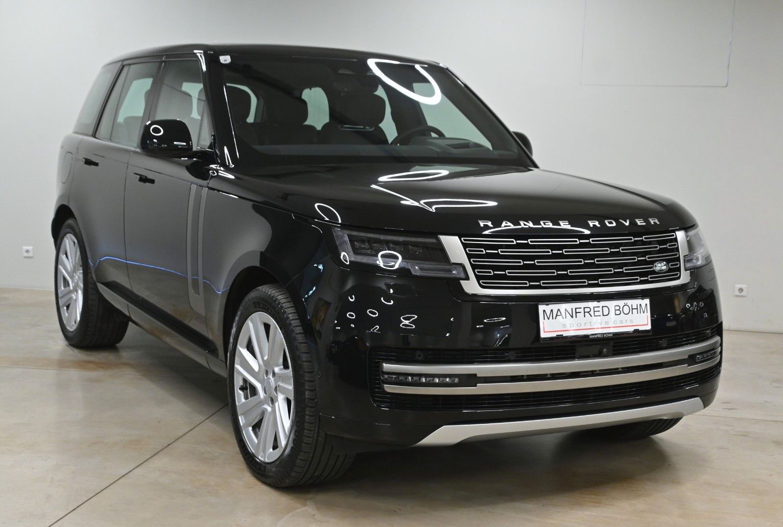 Land Rover Range Rover P-550e HSE imagem 2