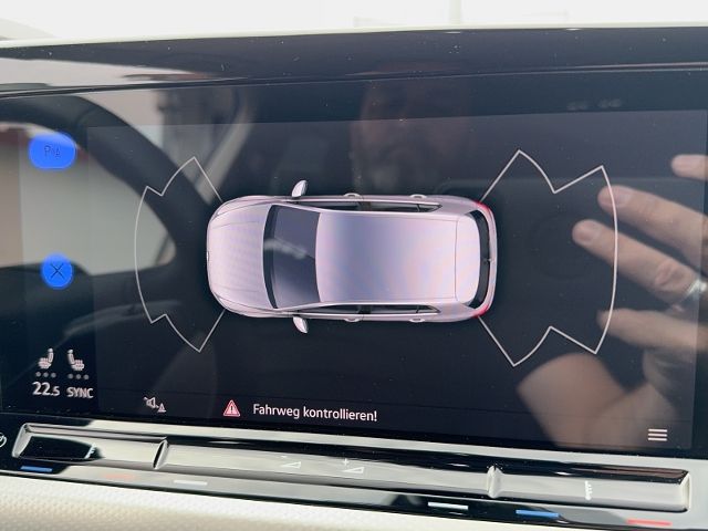 Golf VIII MOVE 1.5 TSI ACC NAVI AHK LED DAB+