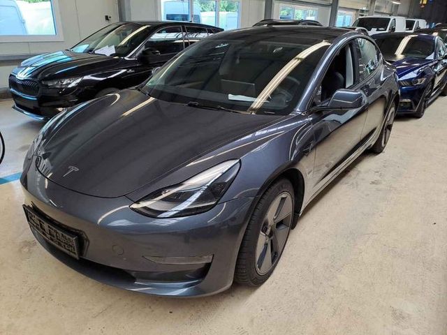TESLA Model 3 Long Range Dual AWD+WÄRMEPUMPE+PANO+