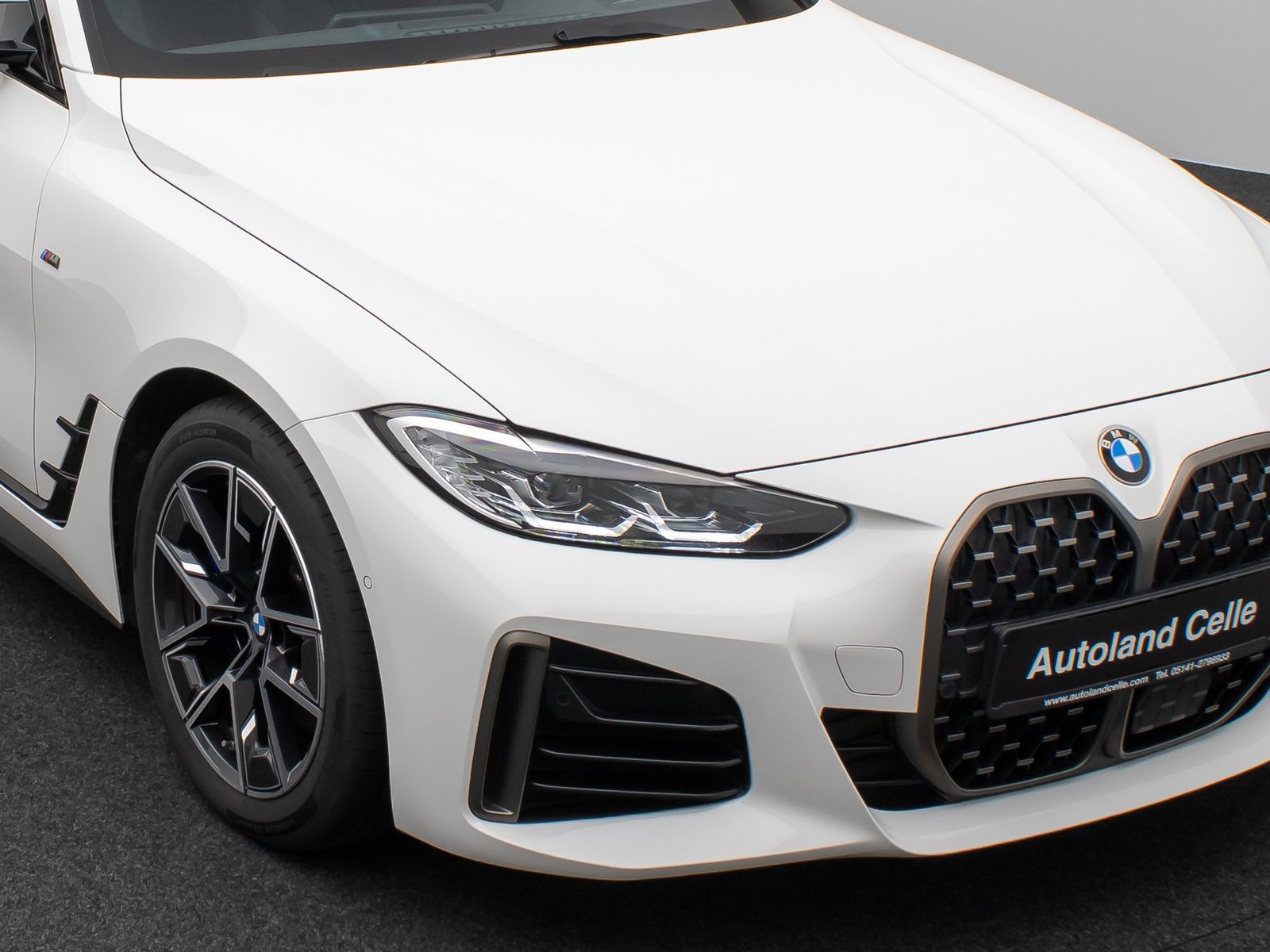 Fahrzeugabbildung BMW M440i xD Gran Coupè Kamera HUD DAB H/K ACC Alarm