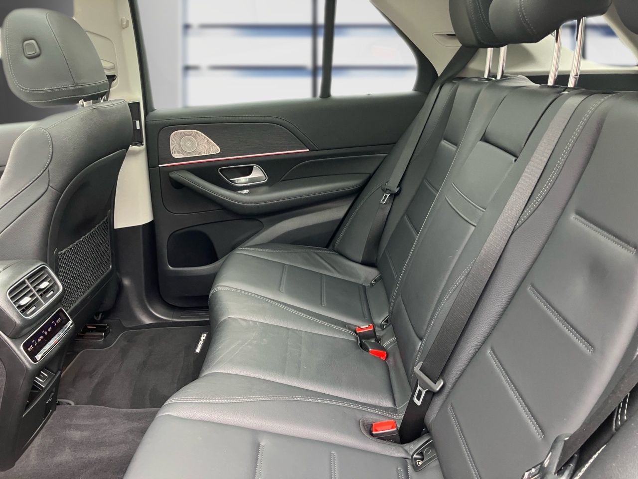 Fahrzeugabbildung Mercedes-Benz GLE 400 d 4M AMG+NIGHT+PANO+AIRMATIC+STANDHEIZ+