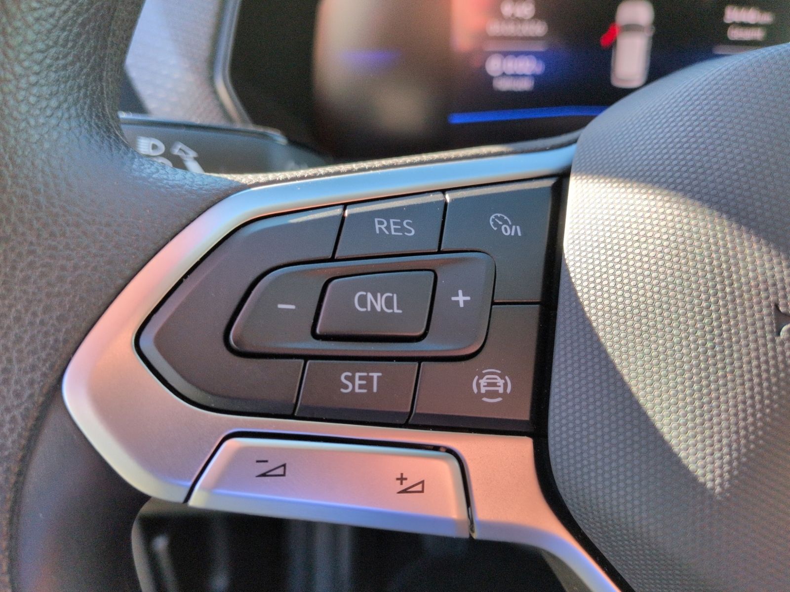 T-Cross 1.0 TSI LED+APP+SHZ+PDC+KLIMA