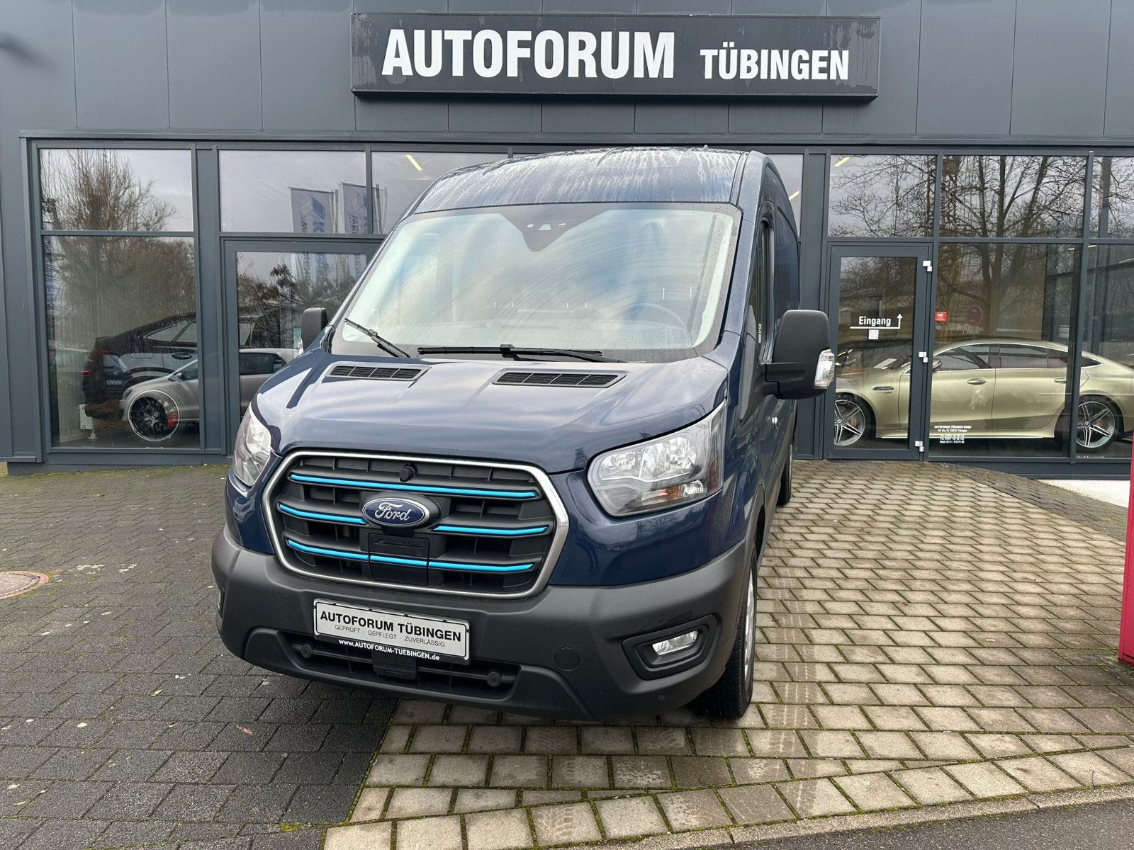 Fahrzeugabbildung Ford Transit E 390 L3H2 *KeyFree*NAVI*HOLZBODEN