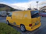 Volkswagen VW T4 2.5 TDI Camperausbau mit neuem Zahnriemen - Volkswagen gelb