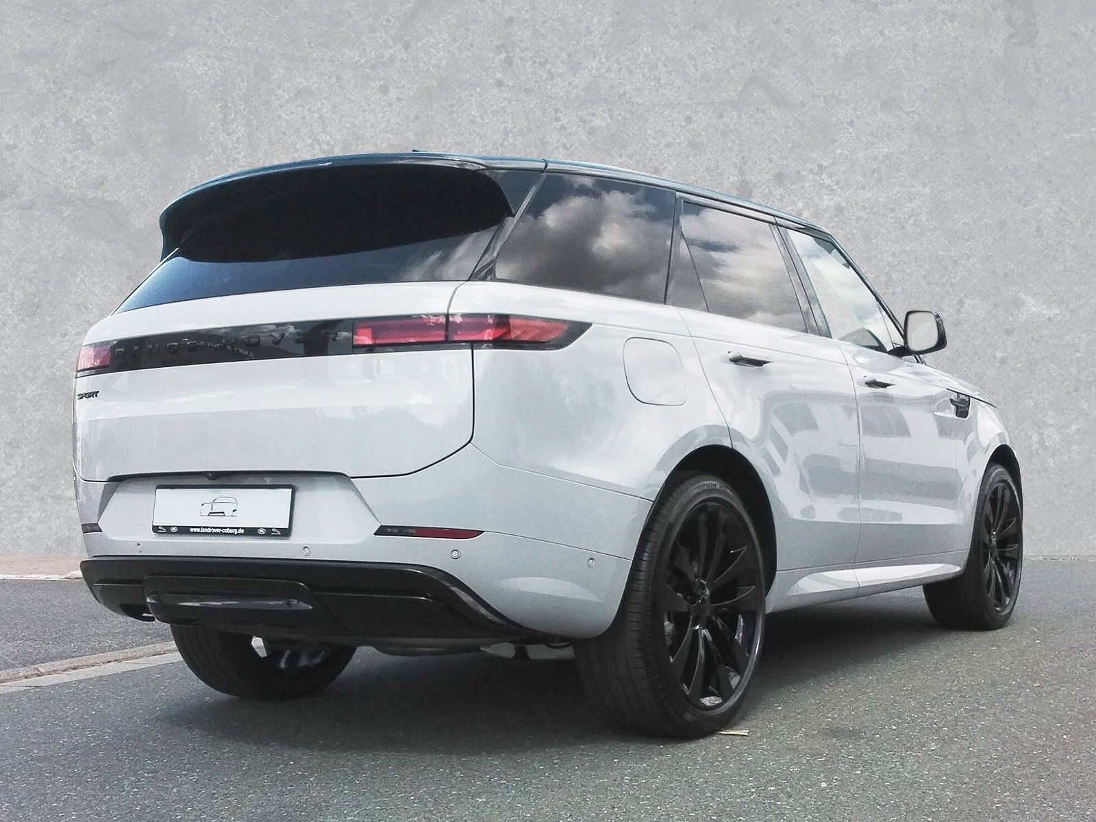 Fahrzeugabbildung Land Rover Range Rover Sport D250 Dynamic SE