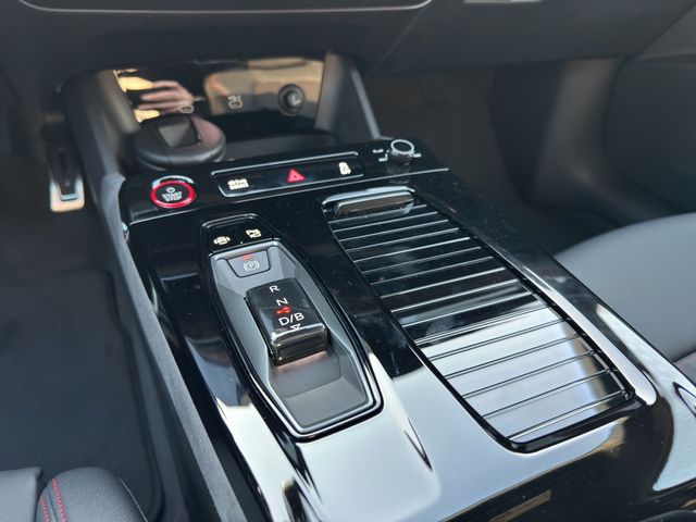 S6 Avant e-tron 370 kW