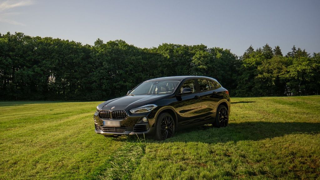 Image of BMW iX2