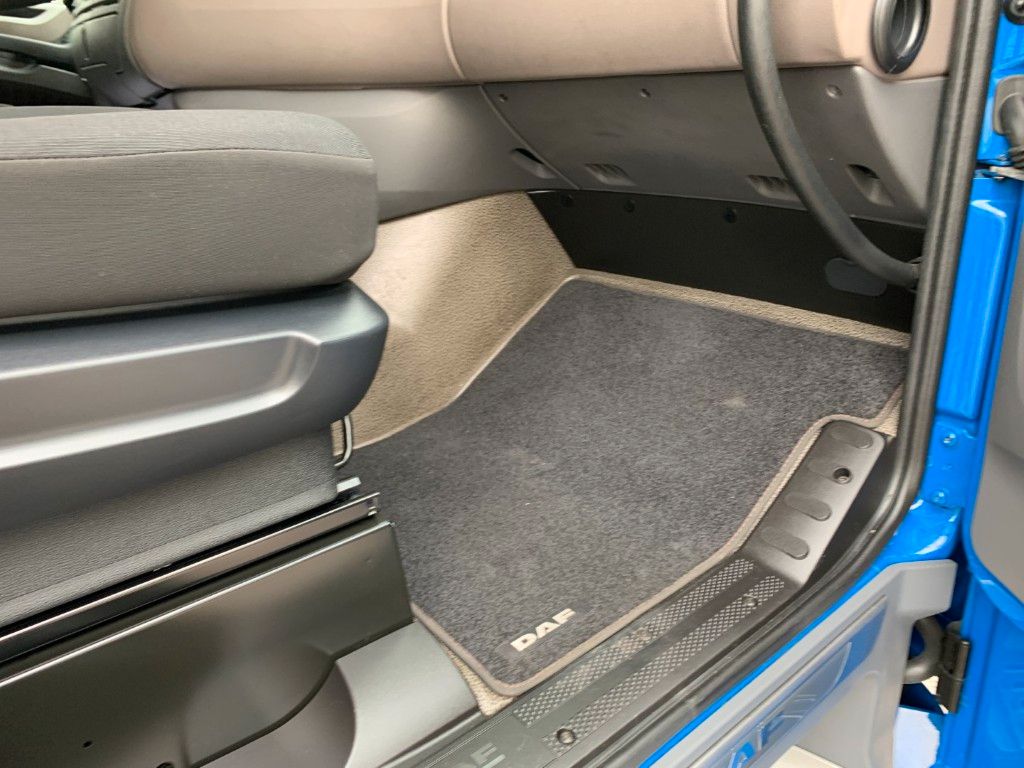 Fahrzeugabbildung DAF FT XF 480 SC LD