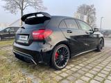Mercedes-Benz A 45 AMG Mercedes-AMG A 45 4MATIC DCT Merced...
