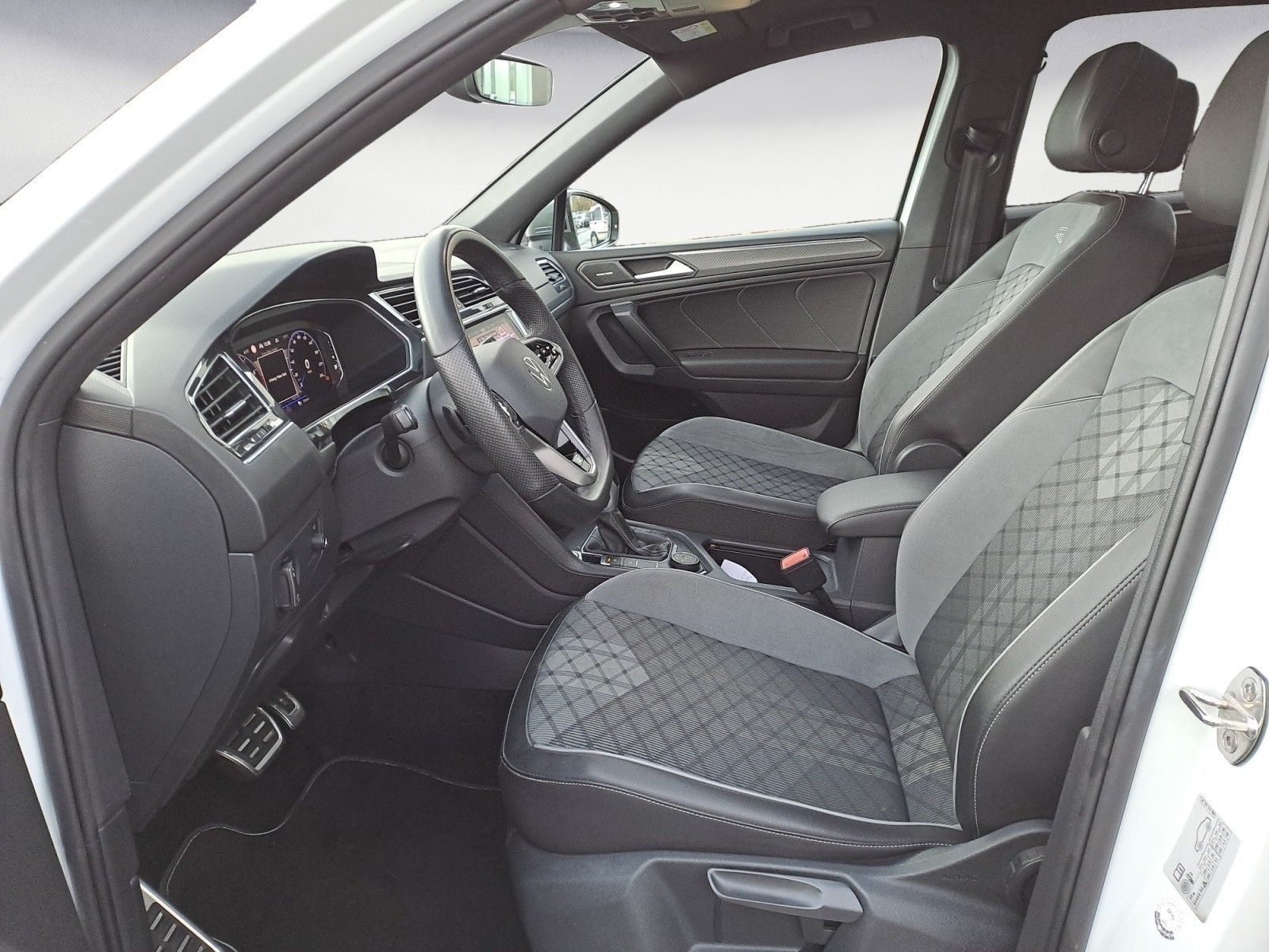 Volkswagen Tiguan Allspace - Bild 8