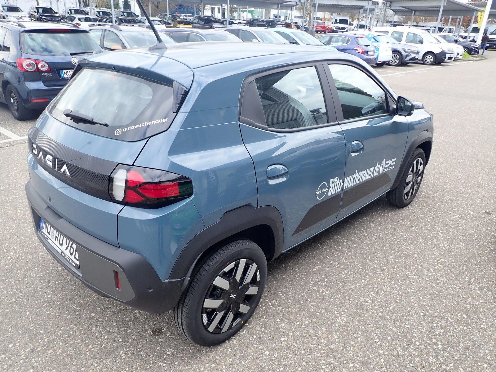 Fahrzeugabbildung Dacia Spring Expression electric 70