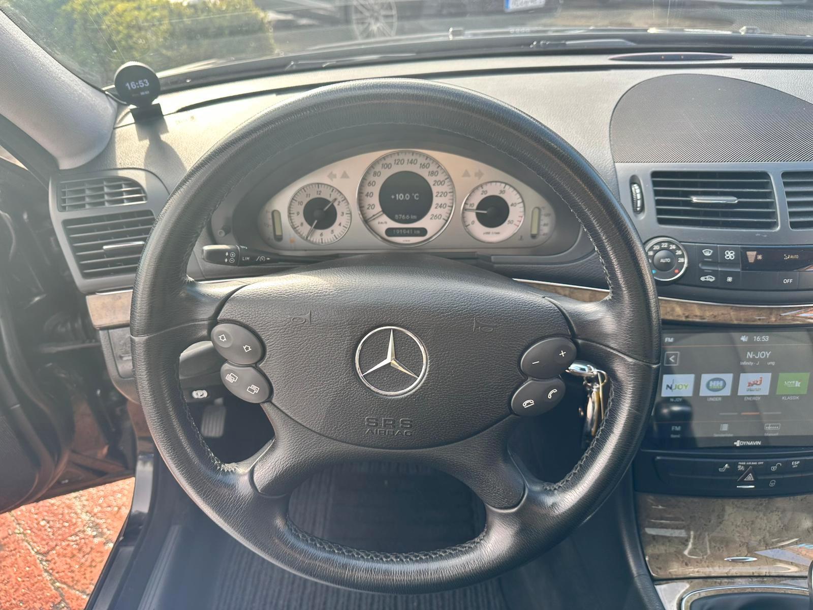 Mercedes-Benz E 220 Limousine CDI AVANTGARDE TMP CAM NAVI