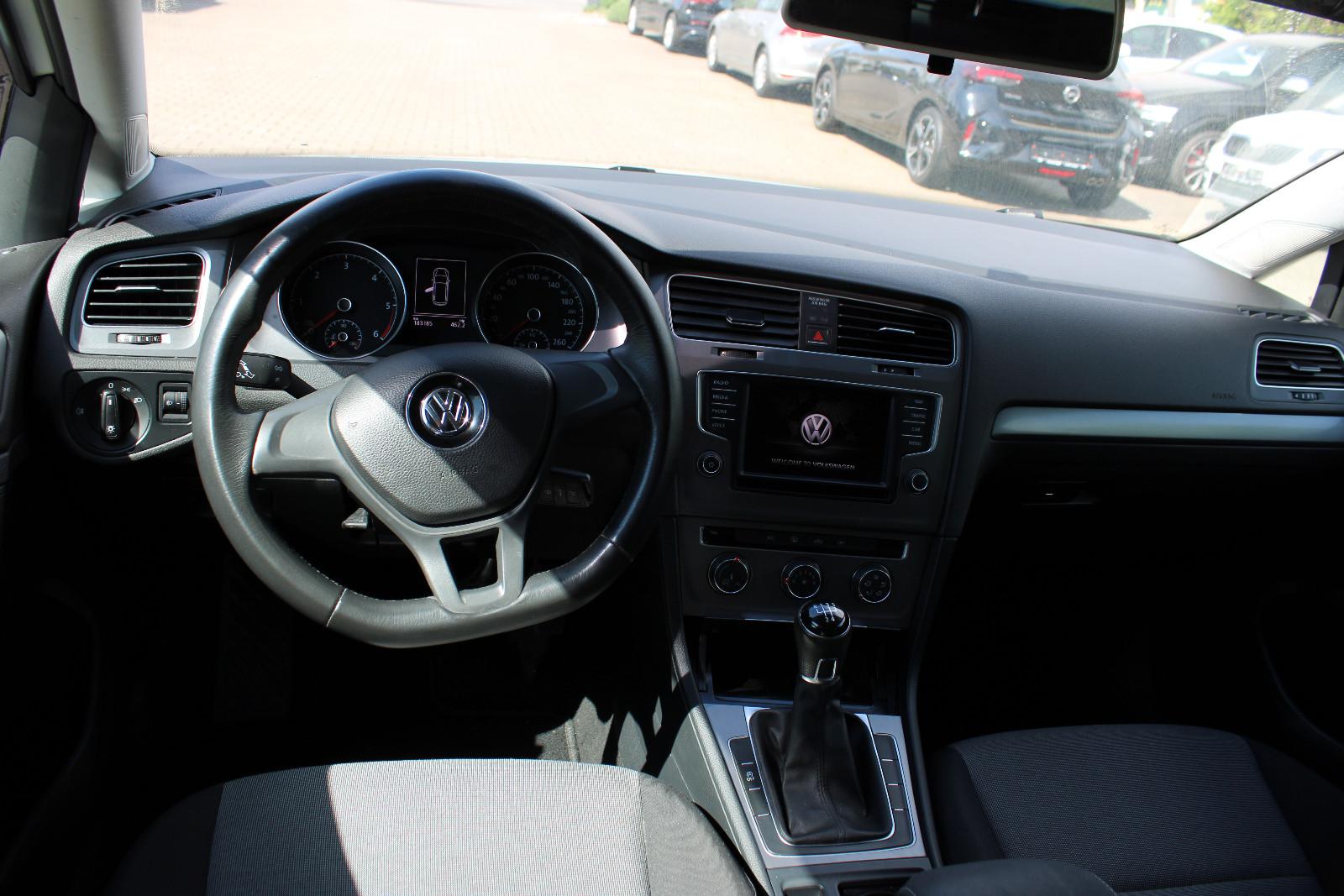 Volkswagen Golf 2015 — photo 12