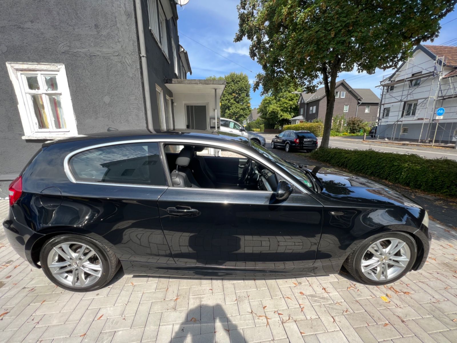 Fahrzeugabbildung BMW 116i * M Paket * KEIN TÜV