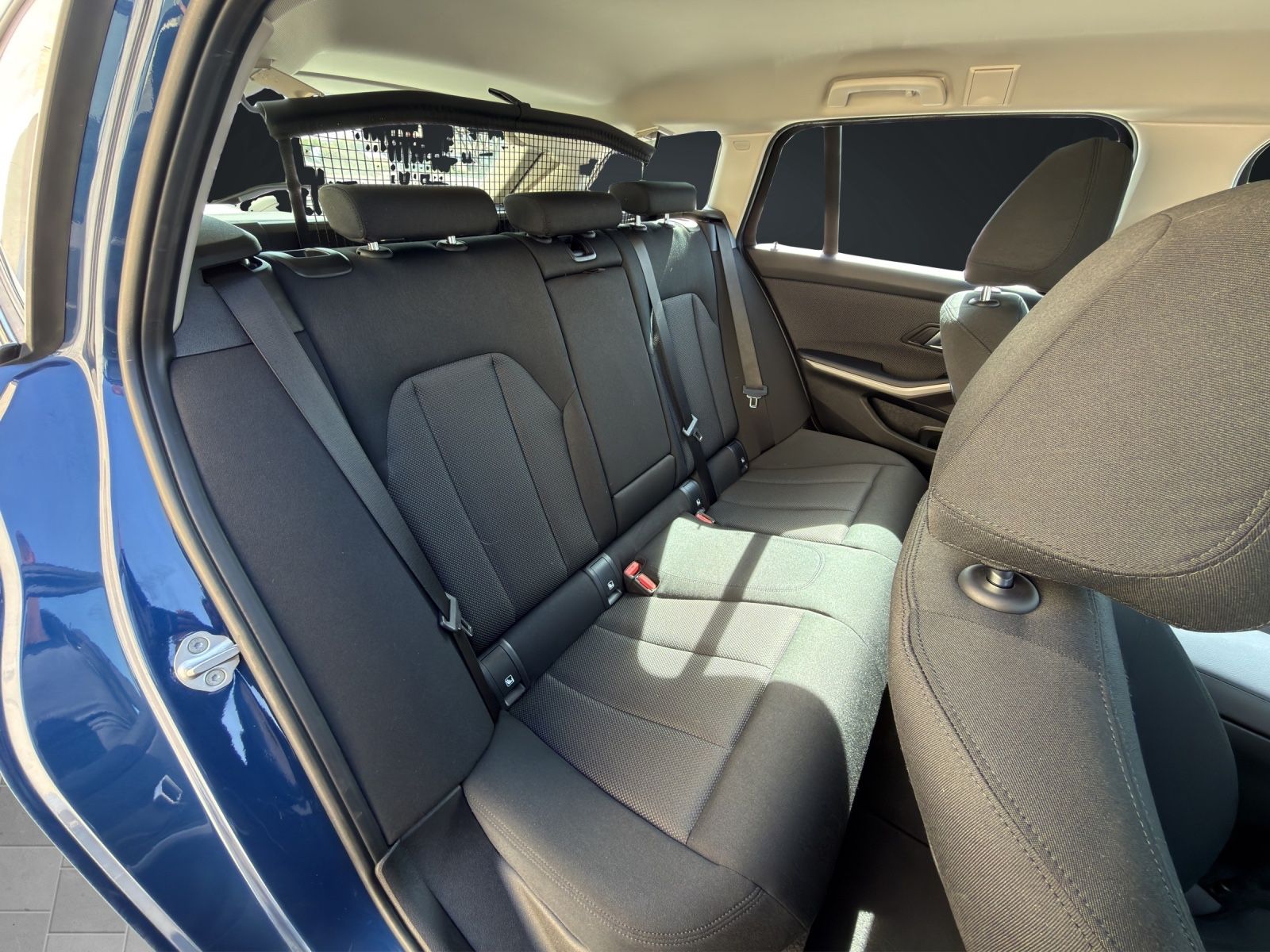 BMW 318 d Touring, LED, Komfortzugang, Driving Assis foto 12