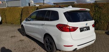 Fahrzeugabbildung BMW Baureihe 2 Gran Tourer 218 i Sport Line