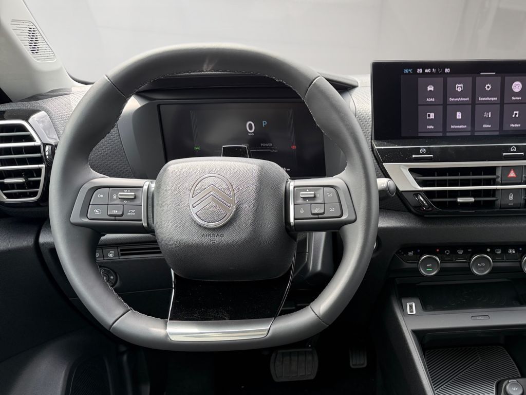 Fahrzeugabbildung Citroën C4 Hybrid 145 TEAM D * Ganzjahresreifen