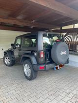 Jeep Wrangler Sport 2.8 CRD Sport - Jeep Wrangler Sport mit Diesel-Antrieb