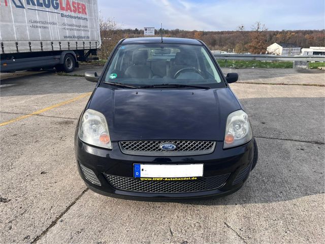 Ford Fiesta 1,3 51 kW Black Magic Black Magic