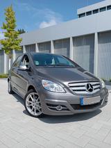Mercedes-Benz B 200 - mit LPG Flüssiggas + Benzintank  - Mercedes-Benz B-Klasse mit LPG-Antrieb