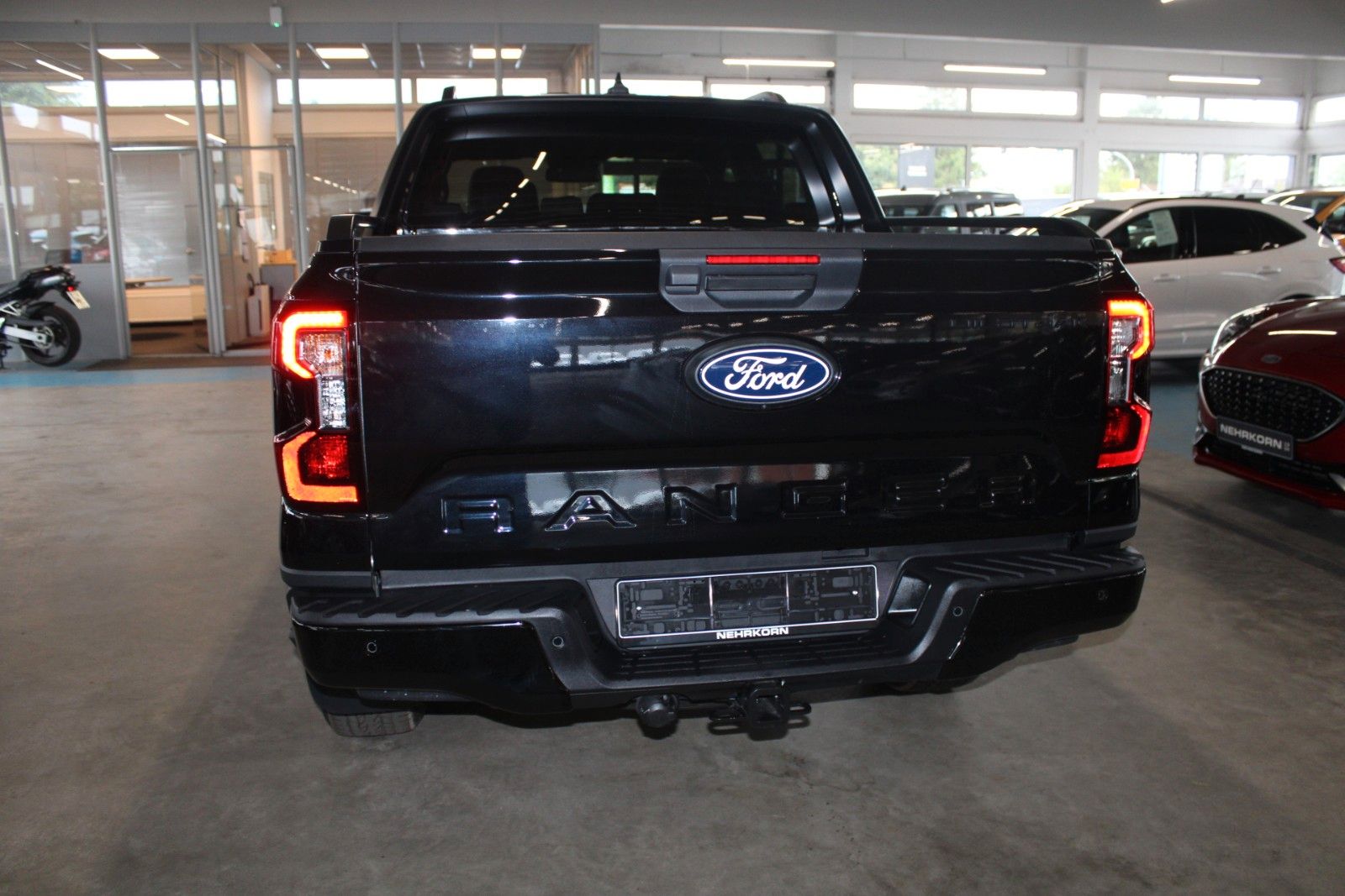 Fahrzeugabbildung Ford Ranger PHEV Wildtrak AHK ROLLO B&O ACC 360°