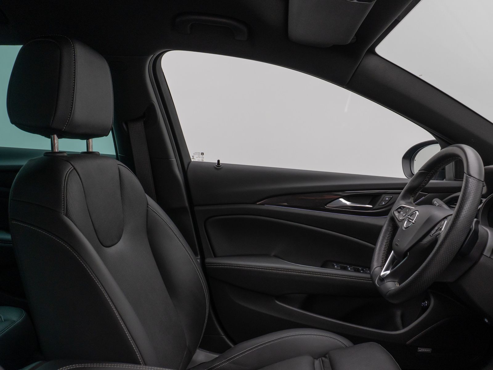 Fahrzeugabbildung Opel Insignia B Sports GSLine Plus 4x4 Kamera HUD AHK