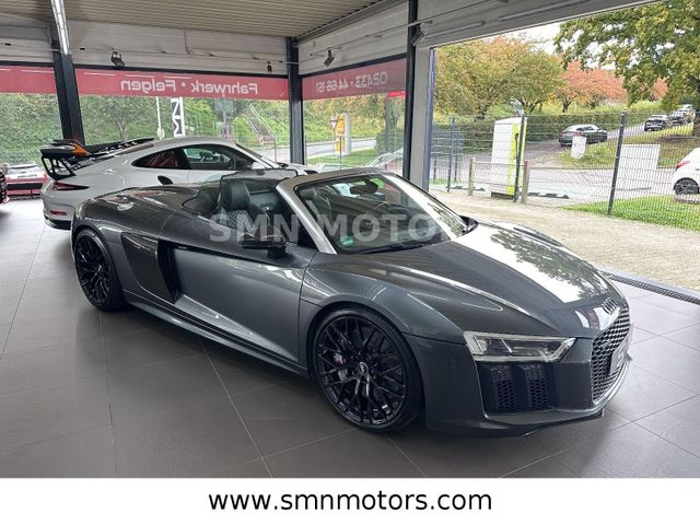 Audi R8 Spyder 5.2 FSI QUATTRO/KERAMIK/LASER/B&O/