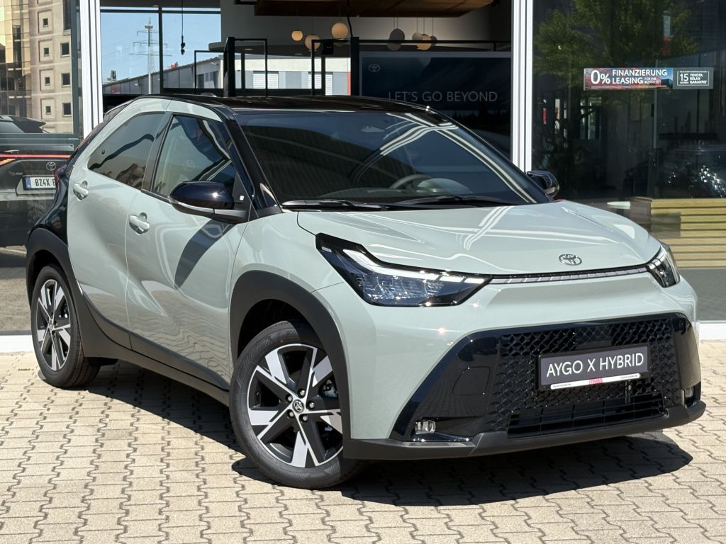 Toyota Aygo X 1,5 Hybrid Teamplayer *SHZ*Rückfahrkam* imagem 3