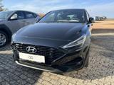 Hyundai i30 ADVANTAGE PLUS TOTWINKEL+SMART-KEY - Hyundai i30 New cars mit Benzin-Antrieb