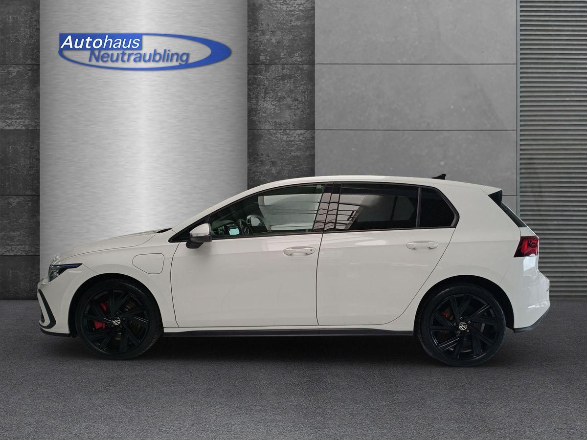 Volkswagen GOLF 8 1.4 TSI "GTE" 245 PS DSG+NAVI+DCC+ACC+REA imagem 3