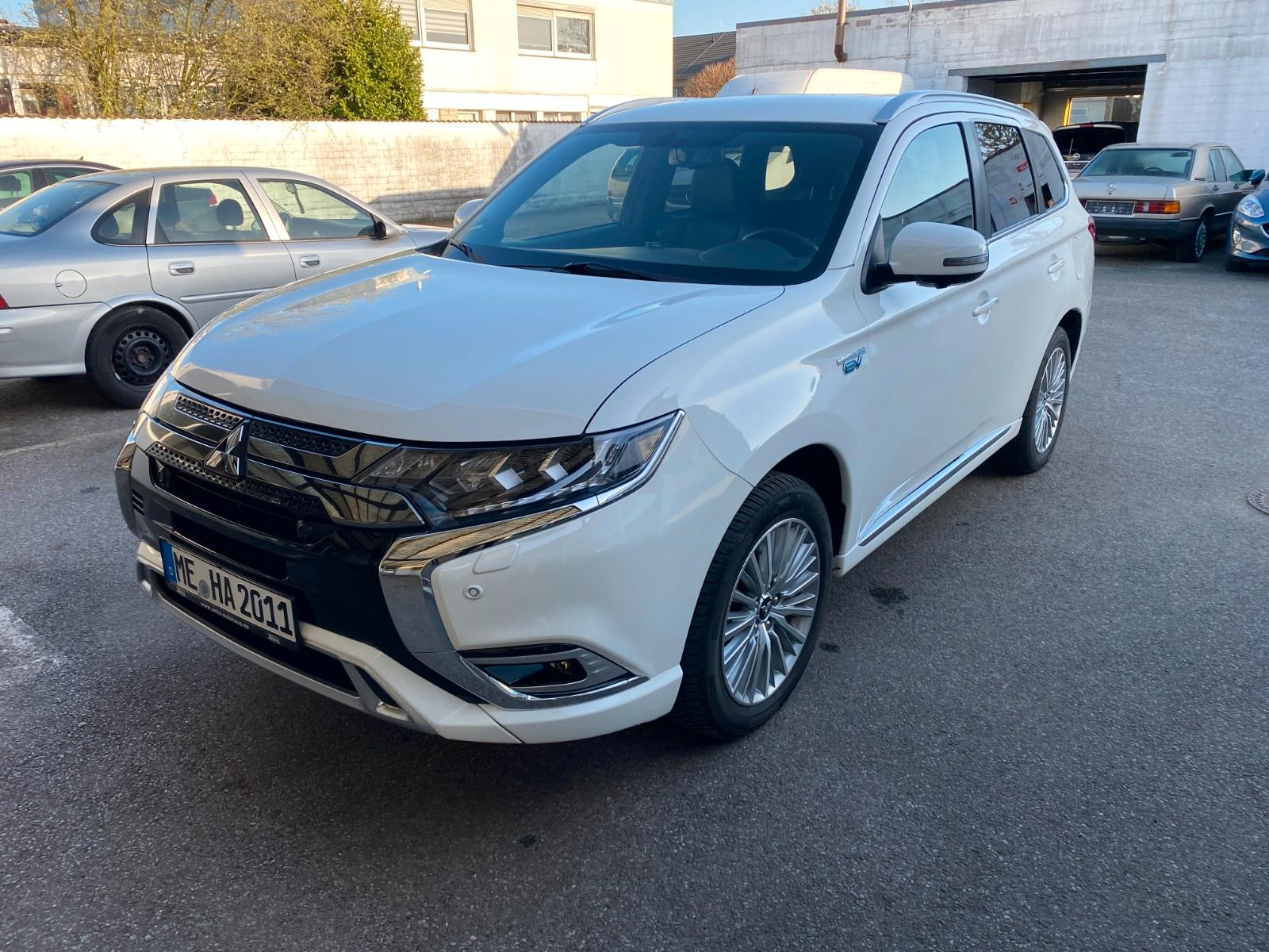 Mitsubishi Outlander PHEV Plus Spirit 4WD