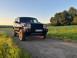 Jeep Commander Overland 3.0 CRD Motor revidiert - Jeep Commander: Overland